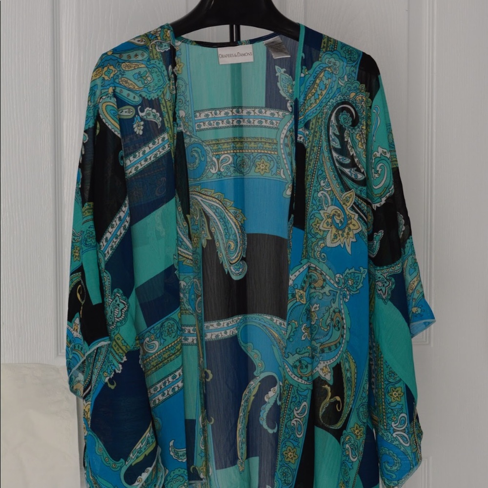 Women’s silky printed shawl top.  (Brand New)